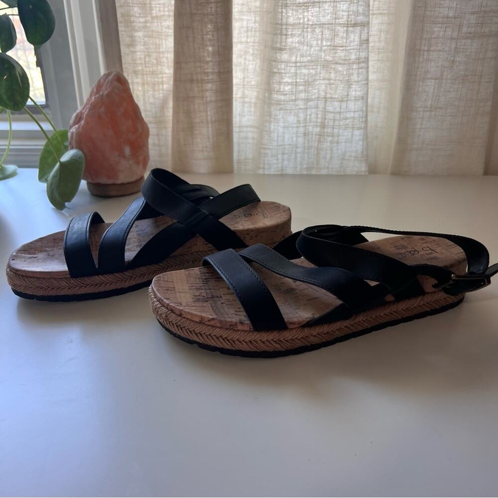 b.o.c. Black Strappy Cork Footbed Sandals Women’s 9 - Picture 2 of 4